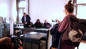 Elitní policajti z NAKA, ktorí za úplatu sledovali politikov, sa pred súdom priznali a vypočuli si tresty