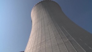 Európska komisia dala jadrovej energii zelenú. Niektorí europoslanci kritikou nešetria