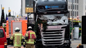 Polícia v Berlíne zatkla Tunisana, mohol by byť komplicom atentátnika