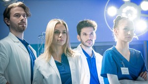 Silné herecké obsadenie v lekárskych rovnošatách: Pozrite, toto sú herci z Nemocnice v bielych plášťoch!