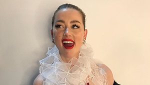 Po rozvode s Deppom si našla novú lásku! Je to žena a vyzerá úplne ako Johnny!