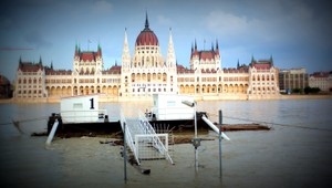 Maďarsko čelí najhoršej povodňovej vlne v histórii