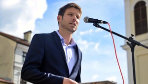 OTVORENE s Michalom Šimečkom (PS): Obávam sa, že pred voľbami sa bude násilie ešte zhoršovať