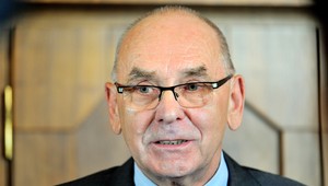 Rozkol v opozícii, novým šéfom NKÚ sa stal Karol Mitrík