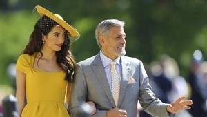 Buďte k Meghan zhovievaví, vyzýva médiá možný krstný otec George Clooney