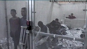 Rodiny sa rozdeľovať prestanú, Trump podľahol tlaku