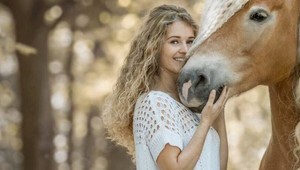 Fascinujúca dvojica je hitom internetu: WAU, ich hrivy sú ako z rozprávky