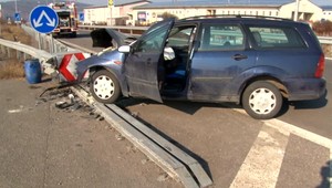 V 130 kilometrovej rýchlosti 17 ročná tínedžerka vpálila do zvodidiel