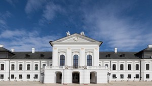 Polícia vypátrala muža, ktorý sa chcel podpáliť pred Prezidentským palácom