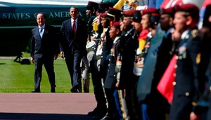 Svetová elita oslavuje výročie v Normandii