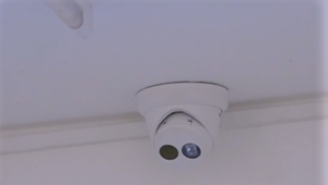 Koniec výtržnostiam na školách? Kamerový systém prináša výsledky