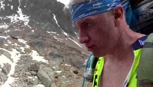 Recesia sa zmenila na unikátnu atrakciu. Preteky horských nosičov sú celosvetovo jedinečné