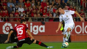 Odohral len 10 zápasov, no získal až 5 titulov