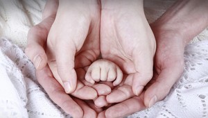 Štatistiky za minulý rok: Počet obyvateľov na Slovensku opäť klesol, pôrodnosť je rekordne nízka