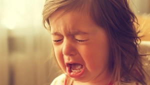 Detský úraz alebo otrava. Zdravotná poisťovňa si peniaze vypýta od rodičov