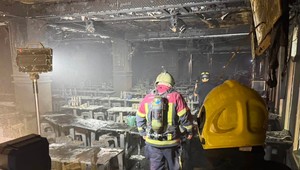 Nočný podnik v Bangkoku zachvátili plamene. Po požiari našli 27 mŕtvych, desiatky sú v kritickom stave