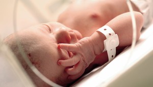 Predčasne narodené deti. Dôležitá je správna starostliosť!