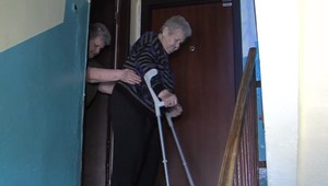 Imobilní obyvatelia sa už nebudú cítiť ako v žalári. Poslanci schválili novelu ohľadom výťahov