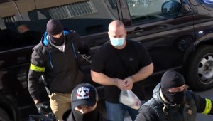 NAKA naďalej pátra po bývalom riadiacom policajtovi z protizločineckej jednotky