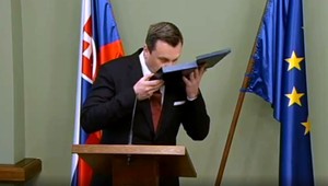 Nik netvrdí, že kapitán Danko je blázon. Bolo by však načase dokázať opak