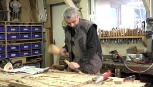 Na Záhorí majú netradičný betlehem. Postavičky sú z desiatok druhov dreva