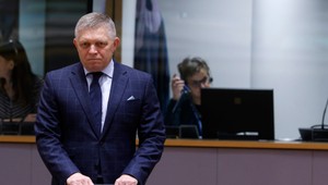 Robert Fico nedoletel do Bruselu na rokovanie. Lietadlo sa muselo náhle otočiť