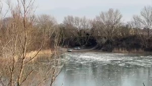 Desivý nález: V jazere našli dvoch utopených ľudí