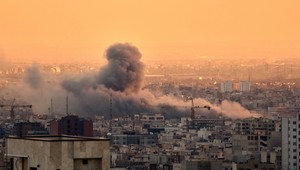 Expert upozorňuje: Irán môže preniesť boj do susedných krajín a ohroziť globálny obchod