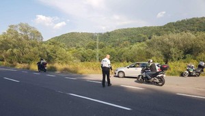 Kontroly na cestách. Polícia zadržala aj cyklistu, ktorý nafúkal vyše 5 promile
