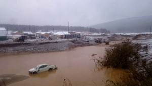 Na Sibíri sa pretrhla priehrada. O život prišlo najmenej 15 ľudí
