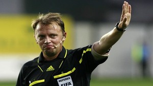 Stihol odpískať 100. zápas a zomrel pri leteckom nešťastí