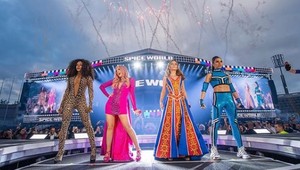 Spice Girls sú späť! Odštartovali turné, ale TAKTO si to nepredstavovali!