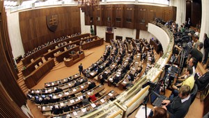 Politici ako bežný ľud. Prídu o celú imunitu, ak...