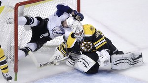 Chára s Bostonom jediný zápas od finále Stanley Cupu