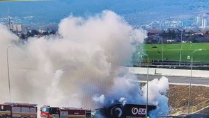 Televízia JOJ prišla o pojazdné spravodajské štúdio. Kamión zachvátil požiar