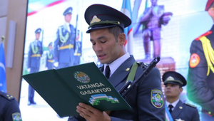 Muradov zložil prísahu Uzbekistanu spriatelenému s Ruskom! Stratí nádej na víza do Česka?