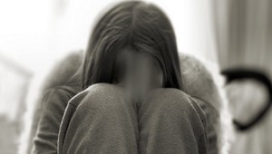 Leto prinieslo prudký nárast požitia alkoholu a drog u detí. Výrazne stúpli aj prípady sebapoškodzovania