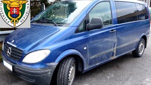 Colníci zadržali pohrebné auto. Obsah ich prekvapil