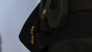 Dráma za dverami: Syn ohrozoval matku nožom