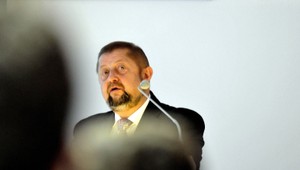 Harabin dosiahol vylúčenie dvoch sudcov v spore o 150-tisíc