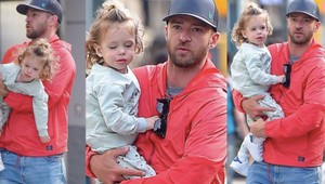 Justin Timberlake so synom. Veď vyzerá ako dievčatko!