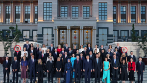 Na summite NATO vznikla nezvyčajná situácia. Fotka Babiša a Pavla hovorí za všetko