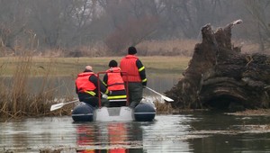 VIDEO: Po nezvestnej psíčkarke pátral aj dron