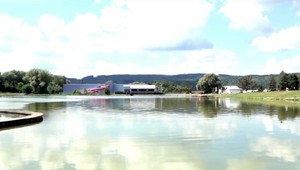 Po návšteve kúpaliska sa ľudia vyhádzali svrbiacou vyrážkou. Rozbor vody bol v poriadku