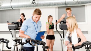 Humenskou posilňovňou sa šíri zápach, ktosi vylial  do ventilácie chemikáliu