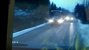 VIDEO: Čelná zrážka nákladiaku s dodávkou na Čertovici