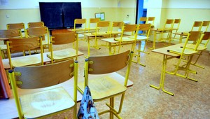Minister školstva chce v pondelok otvárať školy. Niektoré samosprávy otvoriť nechcú