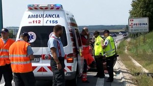 Pri nehode vypadlo 14-ročné dievča z auta, neprežilo