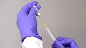 Bude povinné očkovanie? Niektoré ministerstvá súhlasia s nápadom ministra Lengvarského