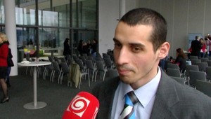 Filip (31). Začal v špeciálnej škole, dotiahol to k magisterskému titulu